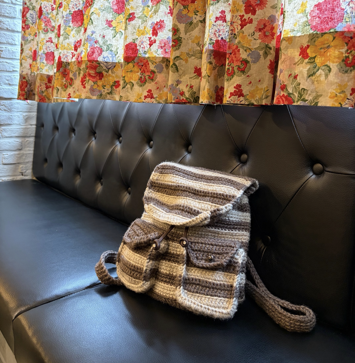 Stripe Pocket Backpack2